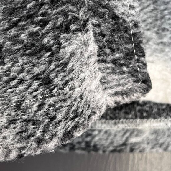 Thread & Supply Plaid Fleece Shacket Cream Black Size Medium M Thick Cozy Fall - Picture 9 of 12